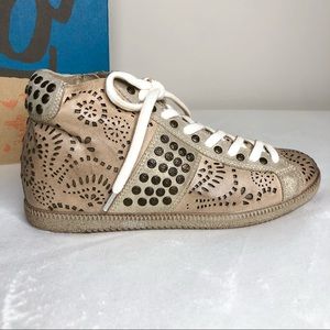 OTBT Samsula Laser Cut Sneaker
